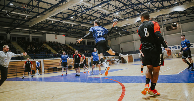 Efektan skok Ivana Verzona u Crikvenici                                                                                                                                                                                                                   